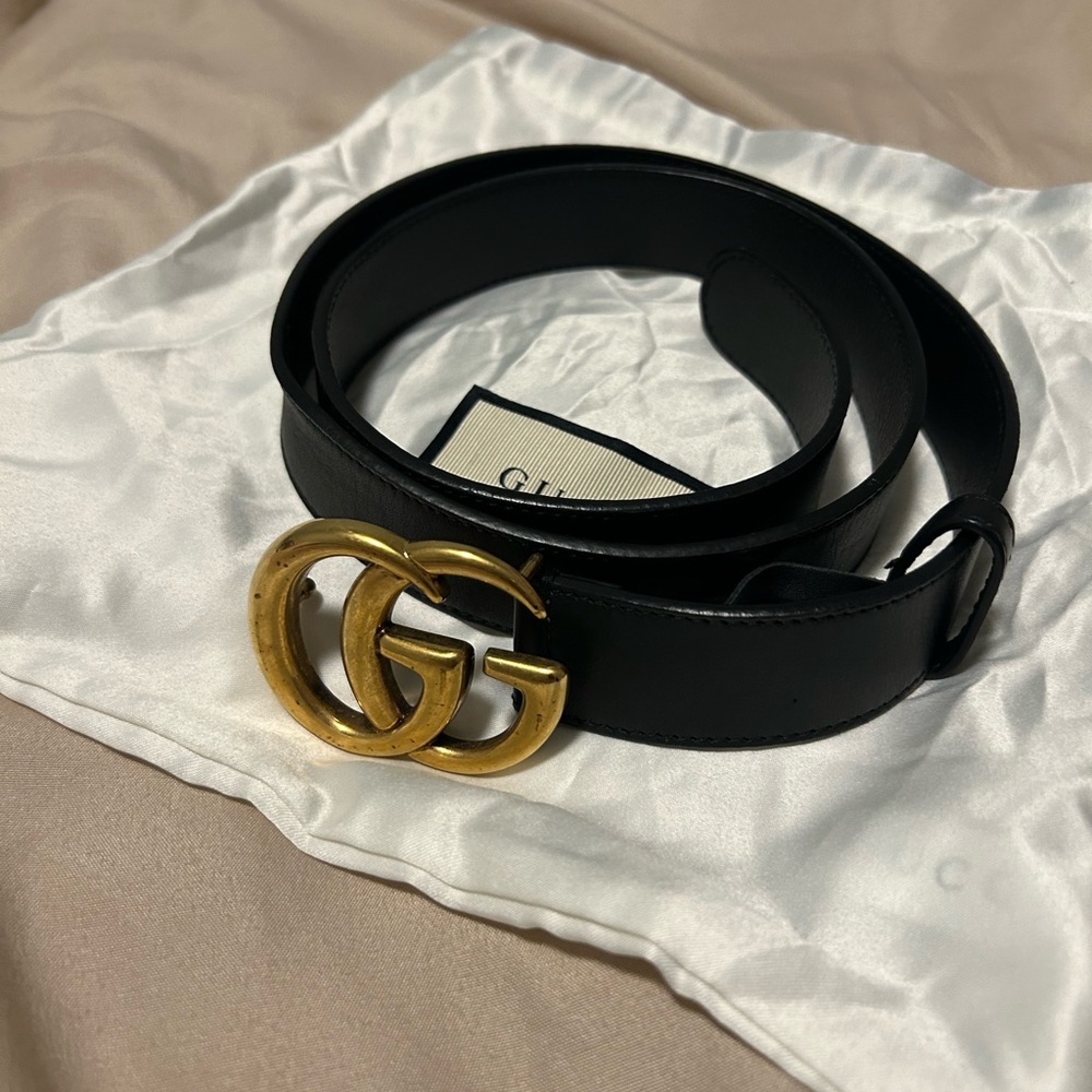 Authentic⚜️Gucci Marmont GG Black Leather Belt with Gold Buckle